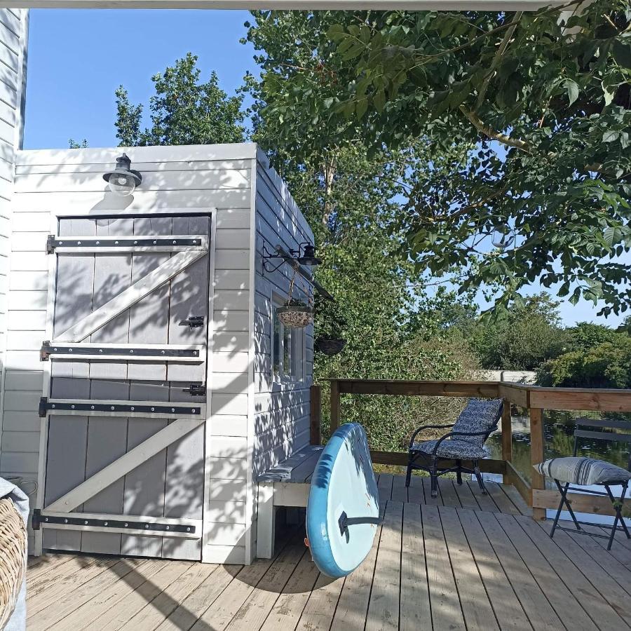 Lodge Avec Vue Sur La Riviere Ланьон Экстерьер фото
